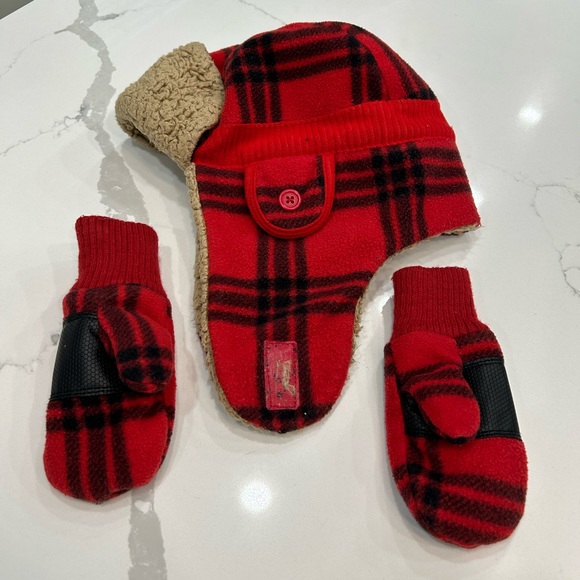 Baby Gap hat and mittens set - Picture 1 of 3